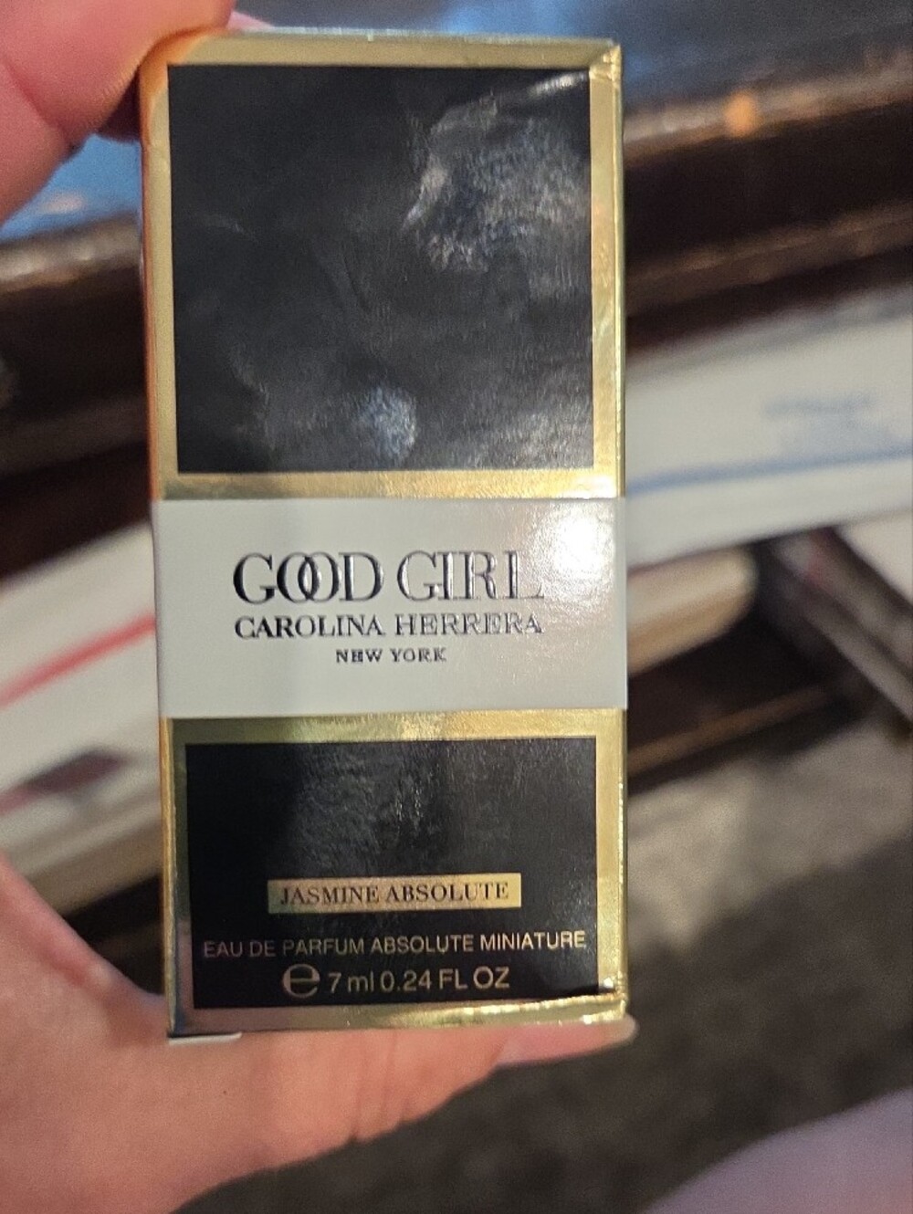 Carolina Herrera Good Girl Mini NIB - Picture 3 of 3
